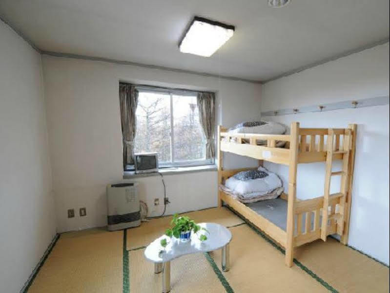 Kusatsu Kogen Youth Hostel Exterior foto
